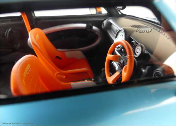 1:18 Mini Cooper LB Performance Liberty Walk GULF DESIGN - RAR LBWK -